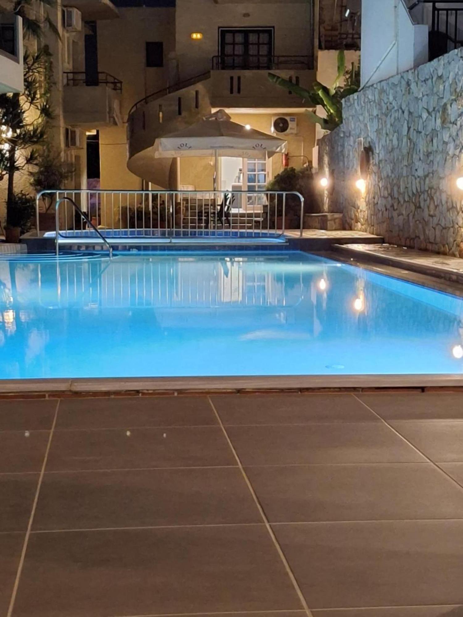 Lola'S Hotel Platanés Kültér fotó