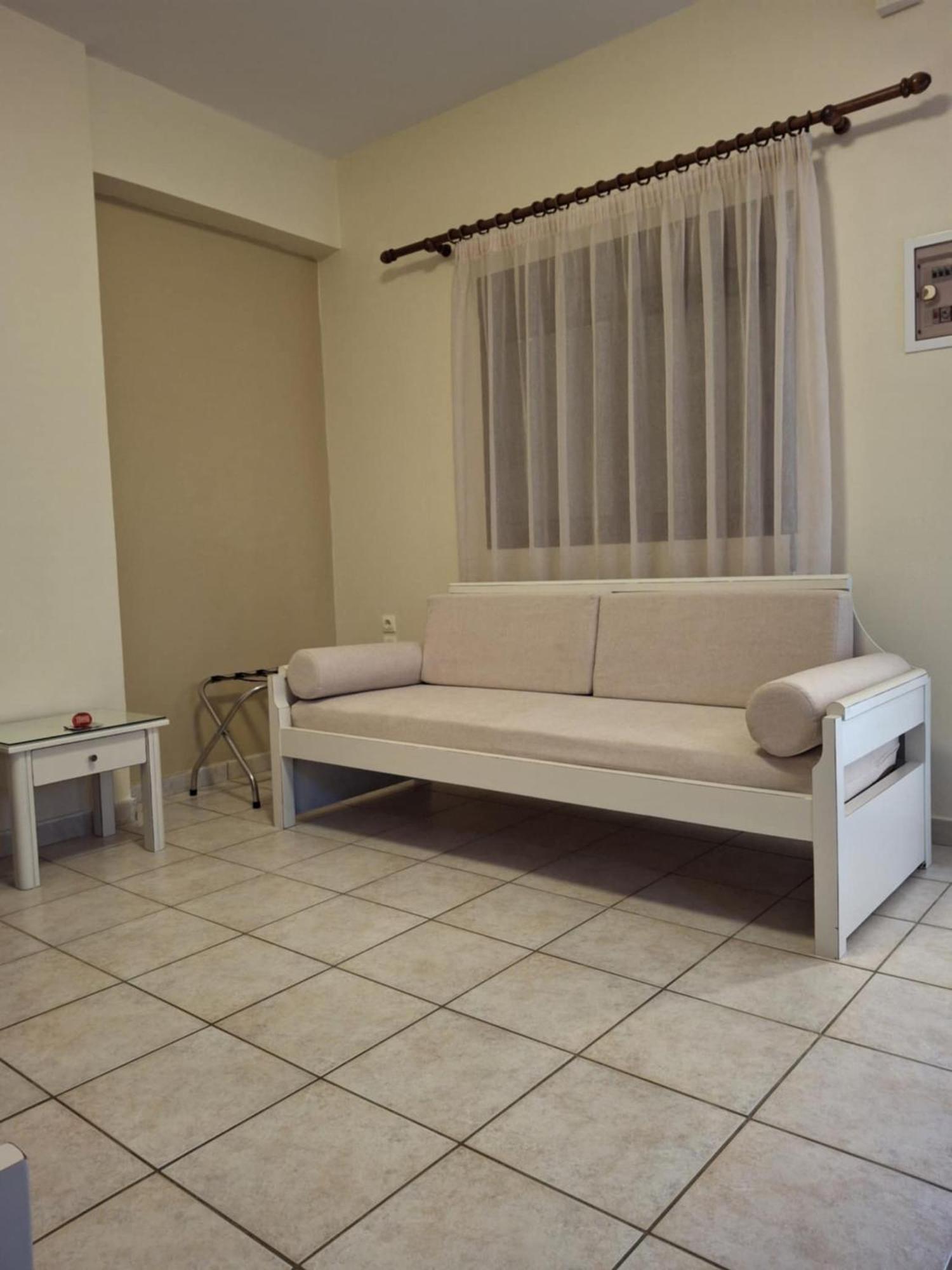 Lola'S Hotel Platanés Kültér fotó